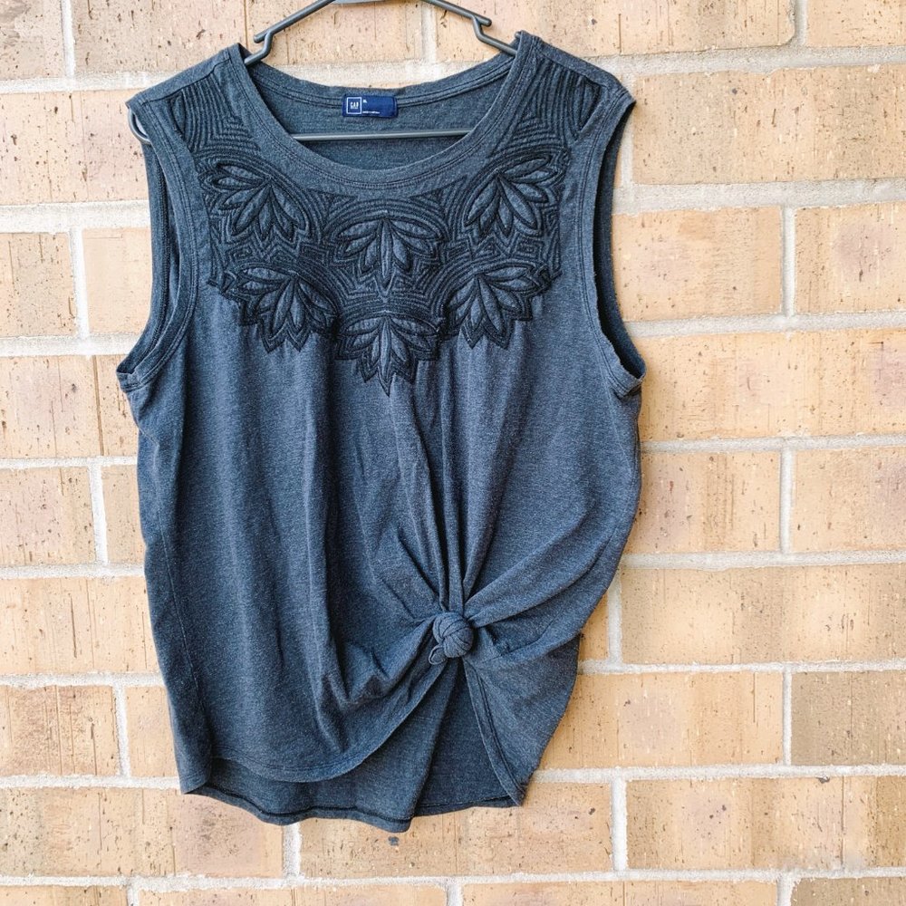 Gap Charcoal Scoop Neck Tank Top
